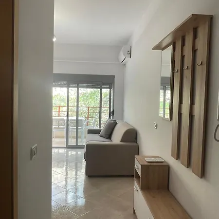 Bubo Apartment