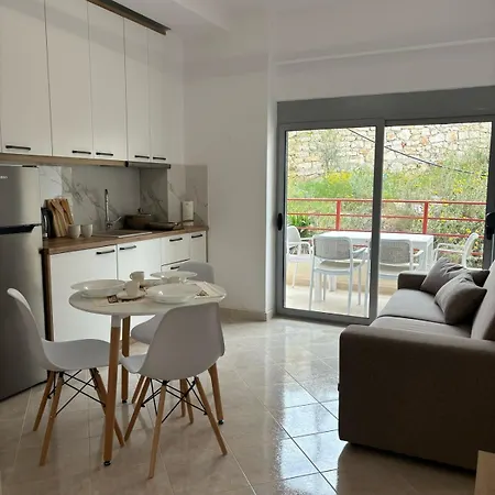Apartment Bubo Sarande